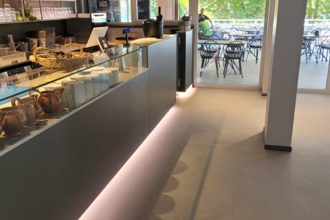 Pavimenti in Resina per Ristoranti: Igiene, Sicurezza e Design su Misura