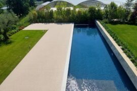Esterni, terrazze e piscine